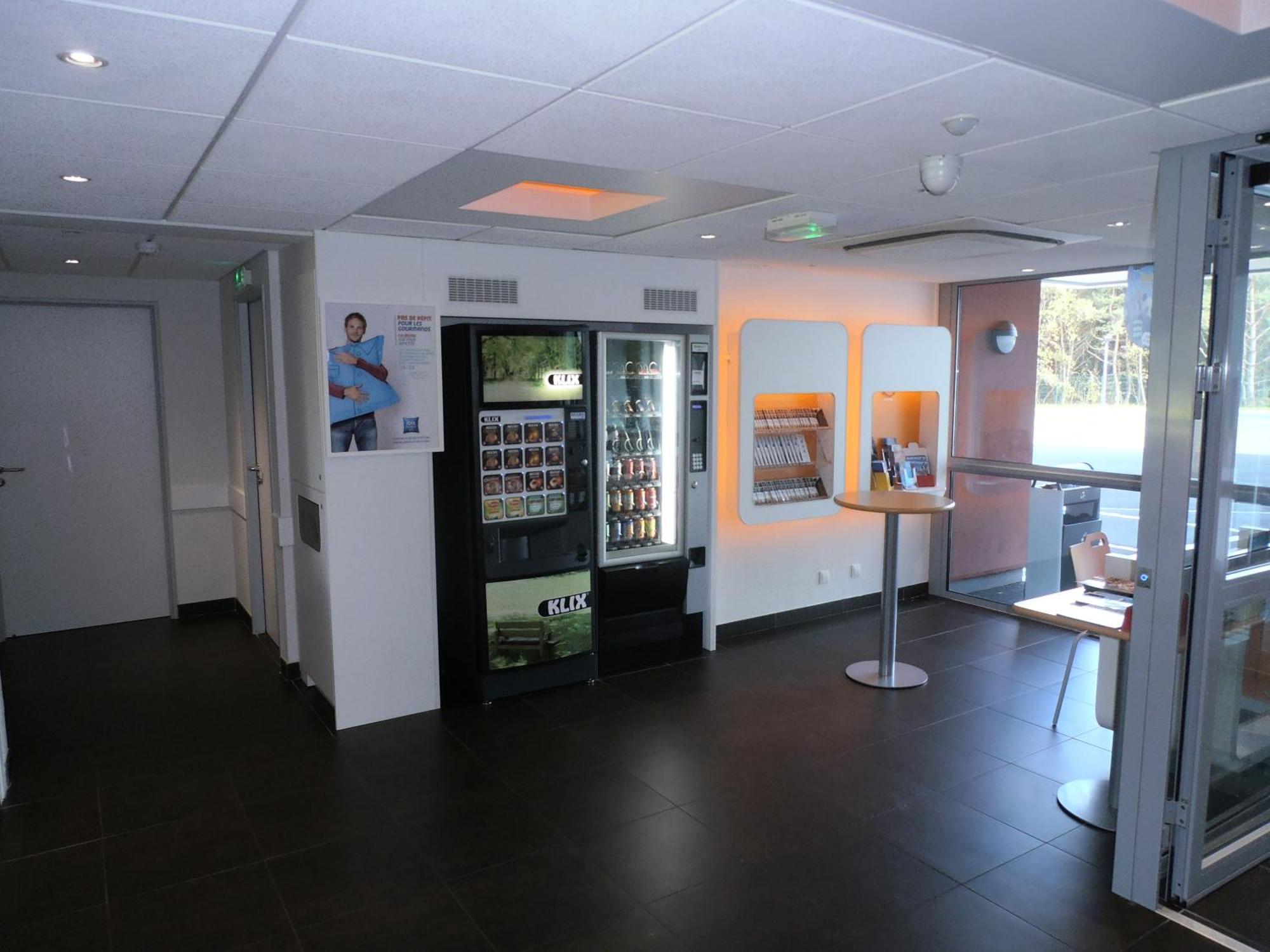 Ibis Budget Romorantin Exterior photo
