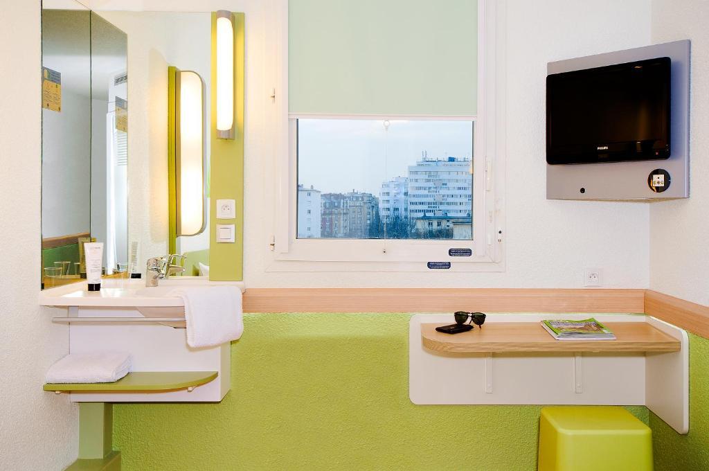 Ibis Budget Romorantin Room photo